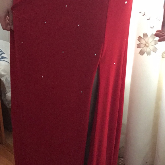 Morgan & Co. Crystal Halter Sheath Prom Dress - Picture 4 of 8